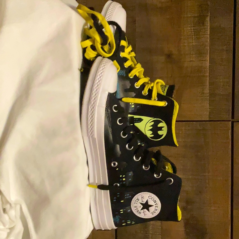 Batman Converse